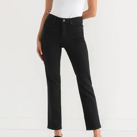 Ricki’s Hi Rise 18/20 Black Bootcut/Straight Leg Stretch Denim Jean - Picture 1 of 5